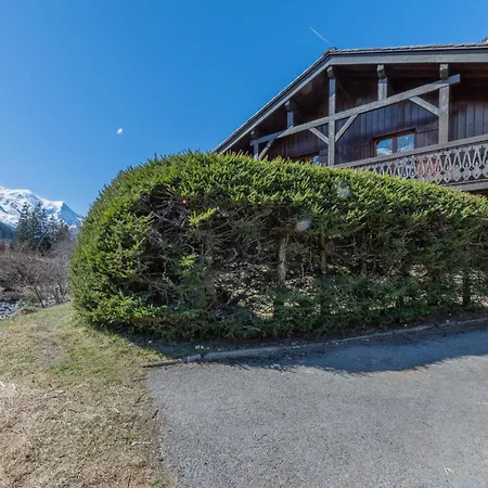 Grands Montets Private Garden - Happy